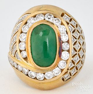18K gold, jadeite, and diamond ring