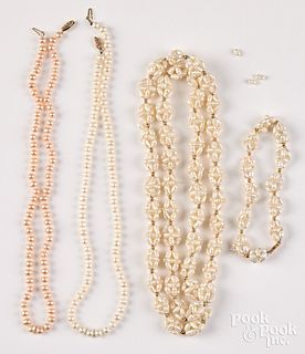 Pearl jewelry with gold clasps