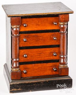 Doll's side lock pine chest of drawers, 19th c.