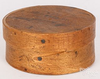 Small Shaker bentwood spice box, 19th c.