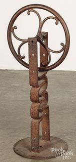 Jaled Muyaes iron sculpture