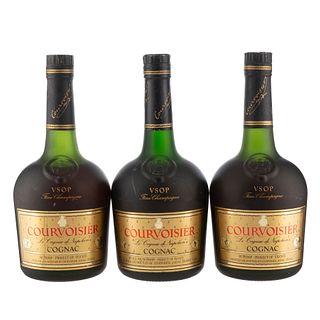 Courvoisier. V.S.O.P. Cognac. France. Piezas: 3. En presentación de 700 ml.