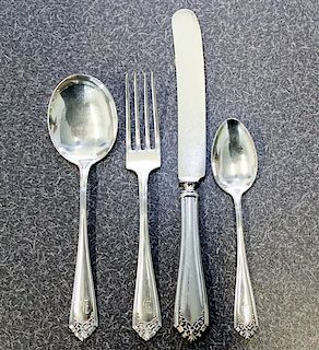An American Silver Flatware Service, International Silver Co., Meriden, CT, comprising: 6 luncheon knives 6 luncheon forks 6 