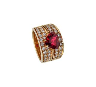 Gia Certified Cocktail Ring In 18K Gold With 4.11 Cts Red Ruby And Diamonds