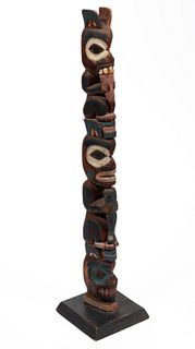 NORTHWEST COAST NATIVE AMERICAN CARVED AND POLYCHROME-PAINTED CEDAR TOTEM POLE