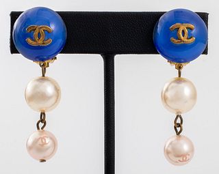 chanel cc logo black leather pearls stud earring