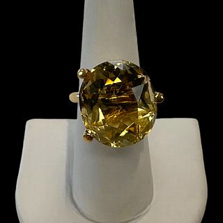 14 kt Yellow Gold Oval Smokey  Quartz 3-Prong Solitaire Ring from the Surreal Collection