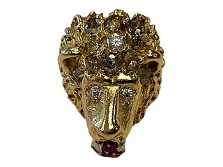 14 kt Yellow Gold, Diamond and Rubies Lion Ring from the Surreal Collection