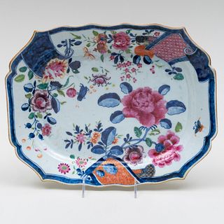 Chinese Export Porcelain Platter in a Pseudo Tobacco Leaf Pattern