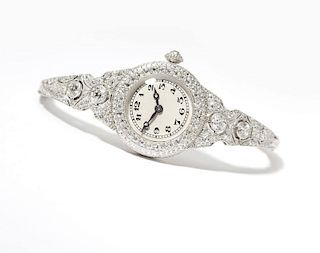 A Lady's Edwardian platinum wristwatch