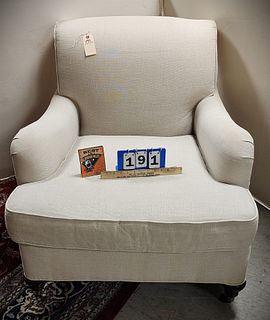 Mitchell gold uphols. Club chair 