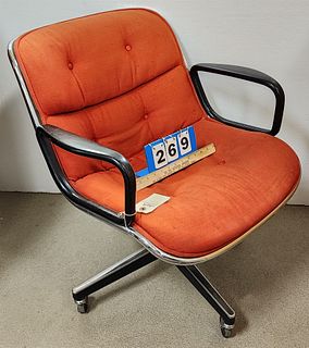 Knoll swivel 1974 desk chair by Charles Pollock