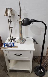 lot 3 lamps- adjustable floor lamp, 2 table lamps