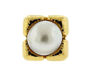 Andrew Clunn 18K Gold Pearl Hammered Cocktail Ring