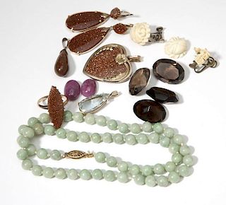 A group of jewelry items