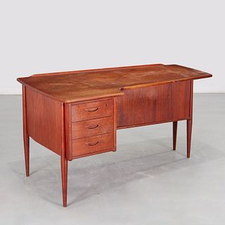 Goran Strand, model 10 teak desk