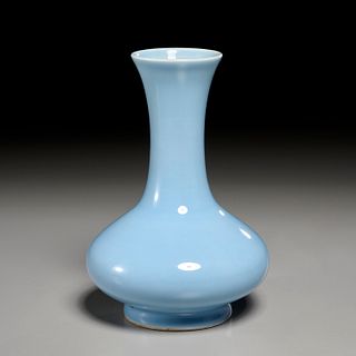 Chinese Claire de Lune bottle vase, Yongzheng mark
