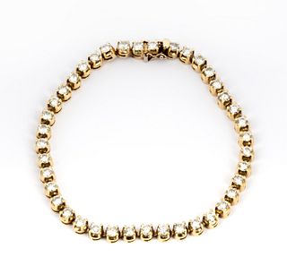 A Vintage 14k Gold 4.5 Carat Diamond Tennis Bracelet