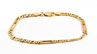 An Italian 14K Vintage Gold Fancy Link Bracelet