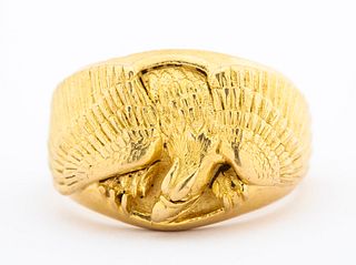 A Vintage Massive 18K Gold Eagle Ring