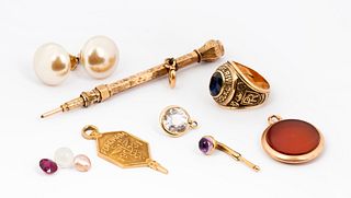 A Vintage and Antique Gold Lot