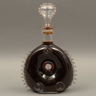 LICORERA FRANCIA SIGLO XX Elaborada en cristal de Bacarrat Diseño para el Cognac Remi Martín Detalles de conservación y ta...
