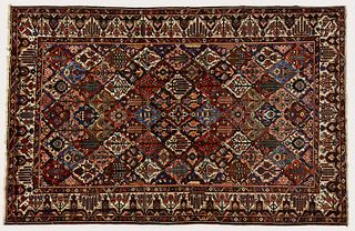 Baktiari Oriental Carpet Rug