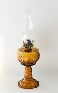 AMBER KEROSENE GLASS OIL LAMP 