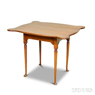 Queen Anne Maple Shaped-top Tea Table