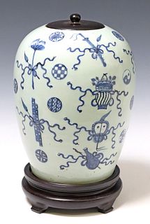 CHINESE BLUE & WHITE PORCELAIN MELON JAR