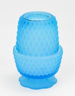 INDIANA GLASS BLUE DIAMOND POINT FAIRY LAMP