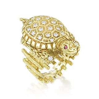 Turtle Diamond Gold Ring/Pin