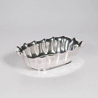 Reed and Barton Sterling Scalloped Edge Dish 
