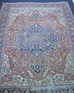 Roomsize Heriz rug, ca. 1920, 12'10" x 9'6".