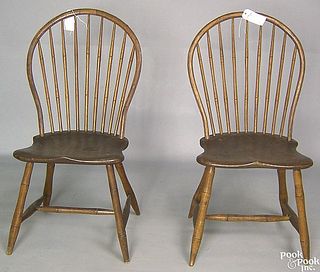 Pair of Pennsylvania bowback windsor chairs, early