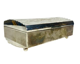 A STERLING SILVER JEWELRY BOX 