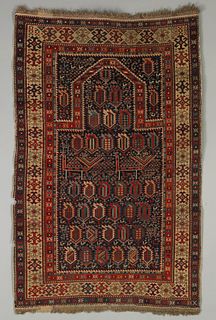 Shirvan prayer rug, late 19th c., with Akstafa typ