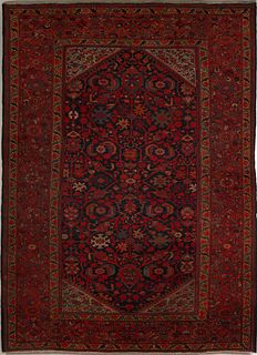 Roomsize Malayer, ca. 1920, with overall floral pa