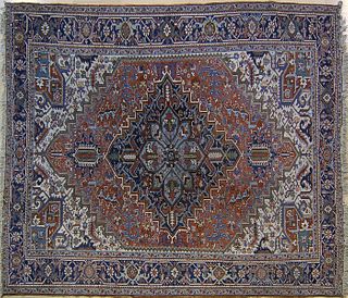 Roomsize Heriz rug, ca. 1930, with blue medallionn