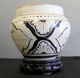 Cizhou Ware Jar.