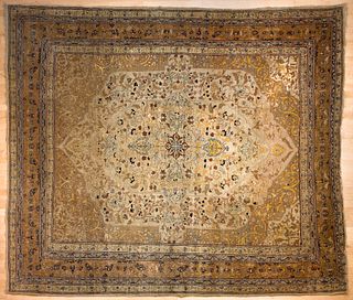 Roomsize Tabriz, ca. 1900, with overall floral pat