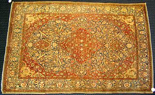 Feraghan Sarouk throw rug, ca. 1900, with centrale