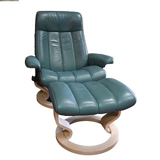 Ekornos Scandinavian Lounge Chair & Ottoman