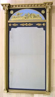 Federal giltwood mirror, ca. 1810, the molded corn