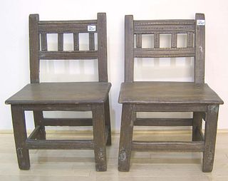 Pair of Continental oak child's chairs, early 18th