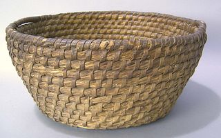 Large Pennsylvania rye straw basket, 19th c., with