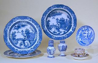 English chinoiserie decorated porcelain to include