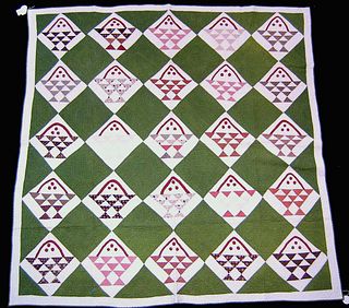 New York pieced quilt, late 19th c., with basketsf