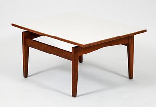 Mid Century Modern Jens Risom Design Side Table 