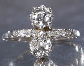DIAMOND 2-STONE RING